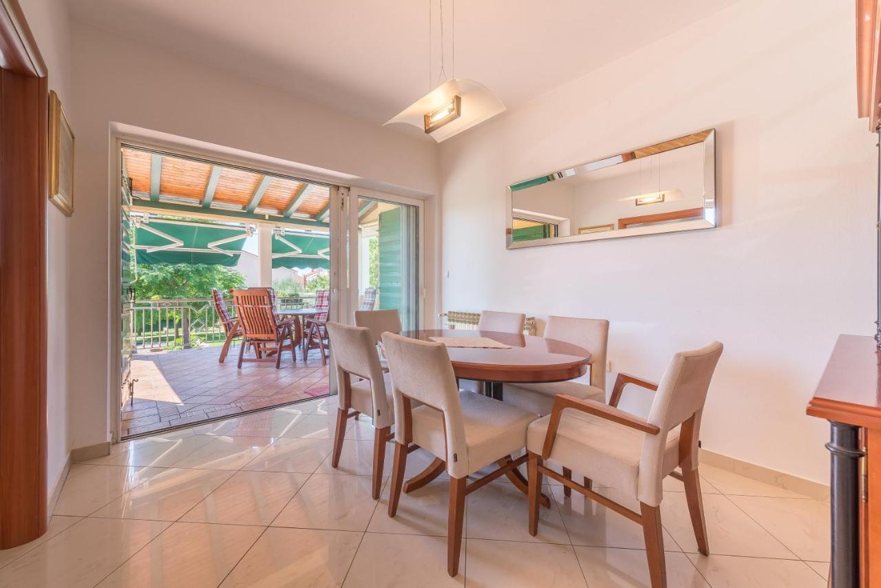 Villa Lux Nina With Six Bedrooms, Private Pool, Sauna Ζαντάρ Εξωτερικό φωτογραφία