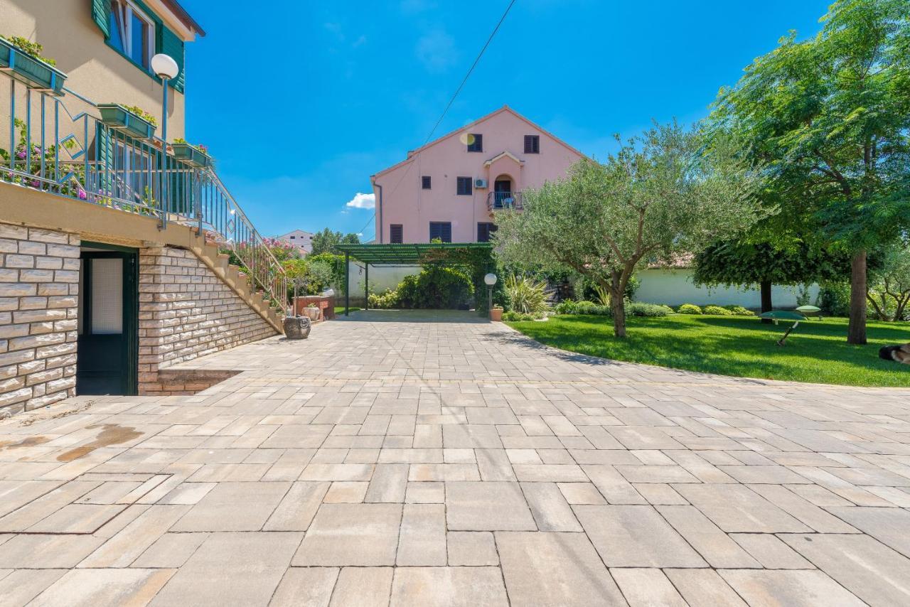 Villa Lux Nina With Six Bedrooms, Private Pool, Sauna Ζαντάρ Εξωτερικό φωτογραφία