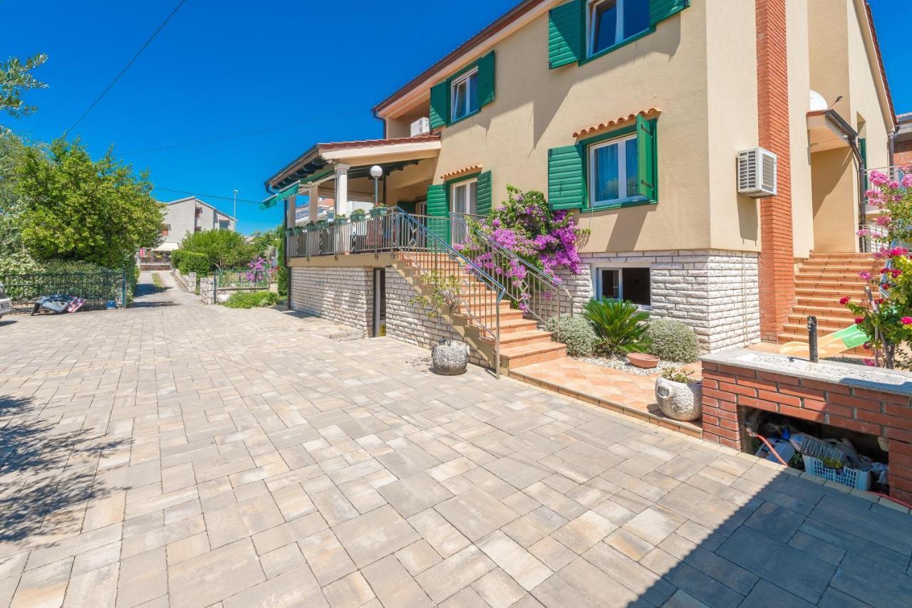 Villa Lux Nina With Six Bedrooms, Private Pool, Sauna Ζαντάρ Εξωτερικό φωτογραφία