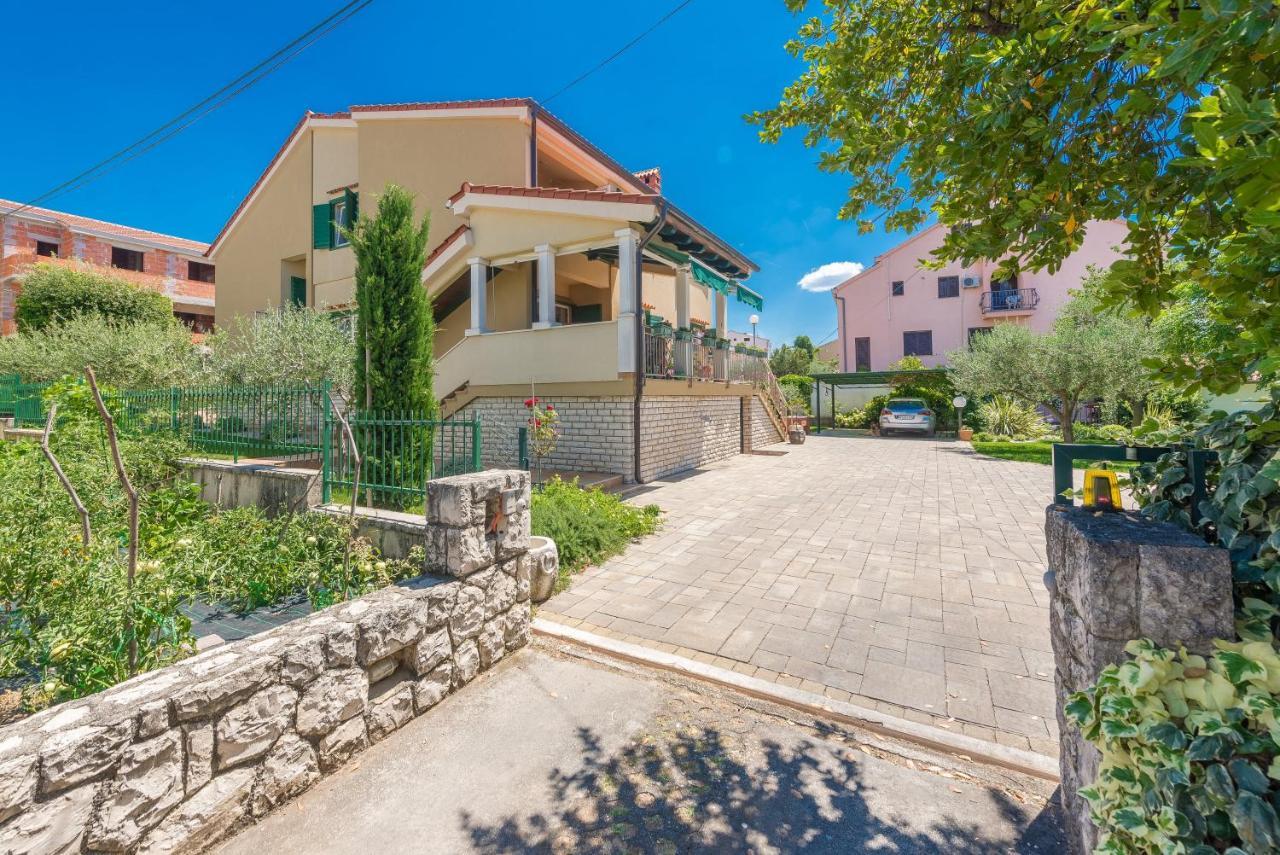 Villa Lux Nina With Six Bedrooms, Private Pool, Sauna Ζαντάρ Εξωτερικό φωτογραφία