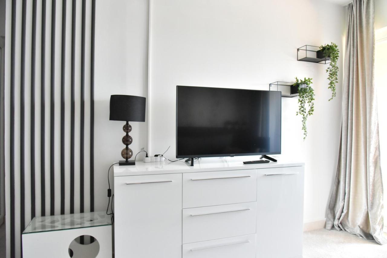 Villa Lux Nina With Six Bedrooms, Private Pool, Sauna Ζαντάρ Εξωτερικό φωτογραφία