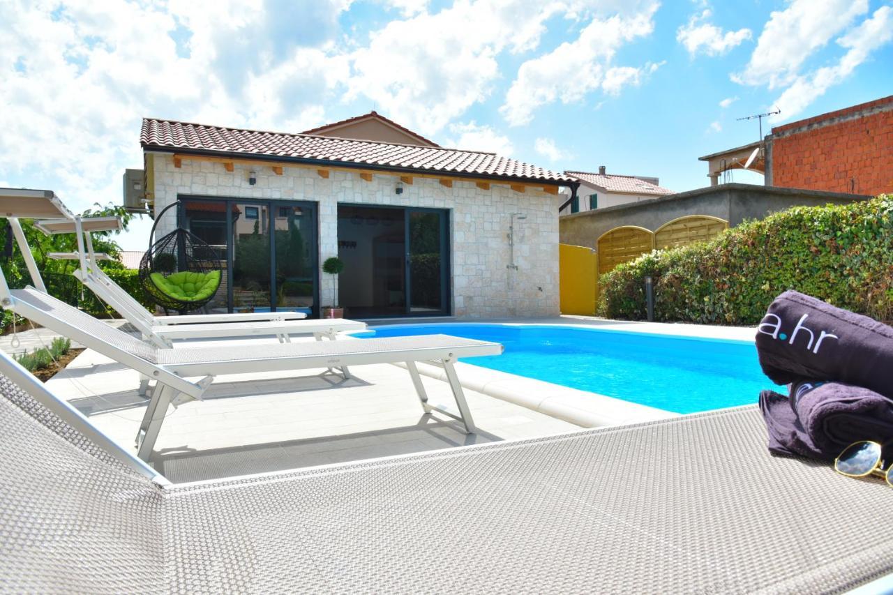 Villa Lux Nina With Six Bedrooms, Private Pool, Sauna Ζαντάρ Εξωτερικό φωτογραφία