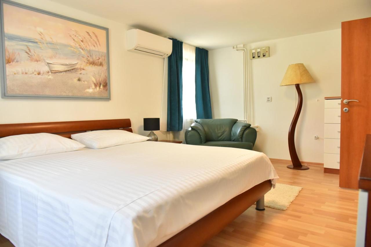 Villa Lux Nina With Six Bedrooms, Private Pool, Sauna Ζαντάρ Εξωτερικό φωτογραφία